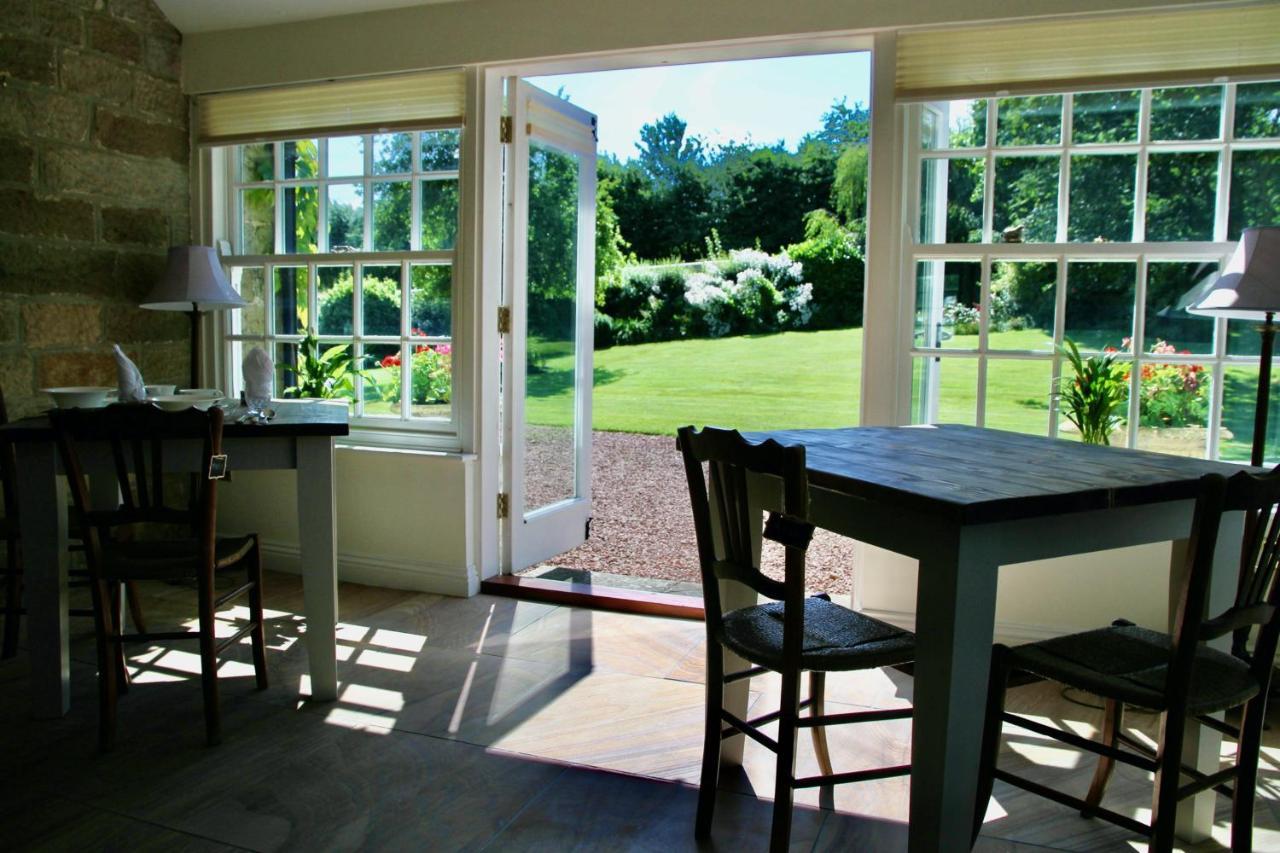 Thistleyhaugh Farmhouse Longhorsley Экстерьер фото